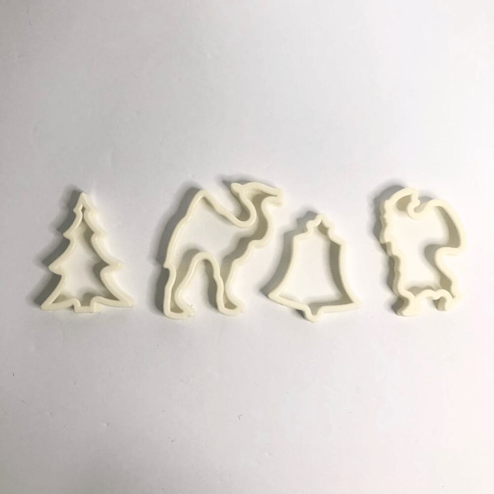 vintage white‎ plastic cookie cutters christmas camel santa tree bell 3 inch